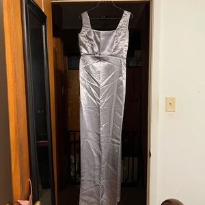 Size 11/12 formal but it’s been altered so probably a size 10